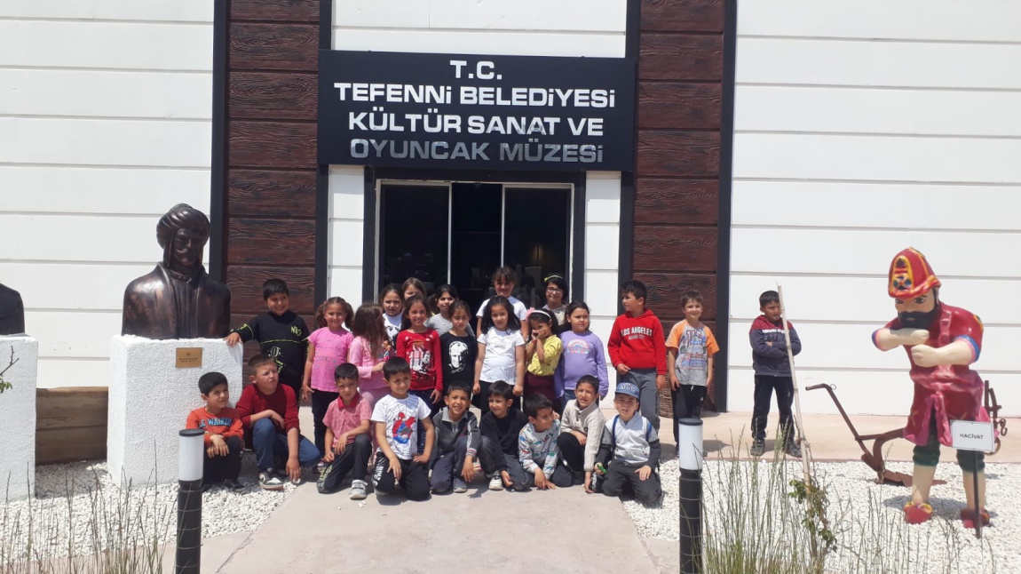 Okulumuz Öğretmenlerinden Sayın Mehtap AYDIN ve Öğrencileri Müzeler Haftası Münasebetiyle Tefenni Kültür,Sanat ve Oyuncak Müzesine Gezi Düzenledi